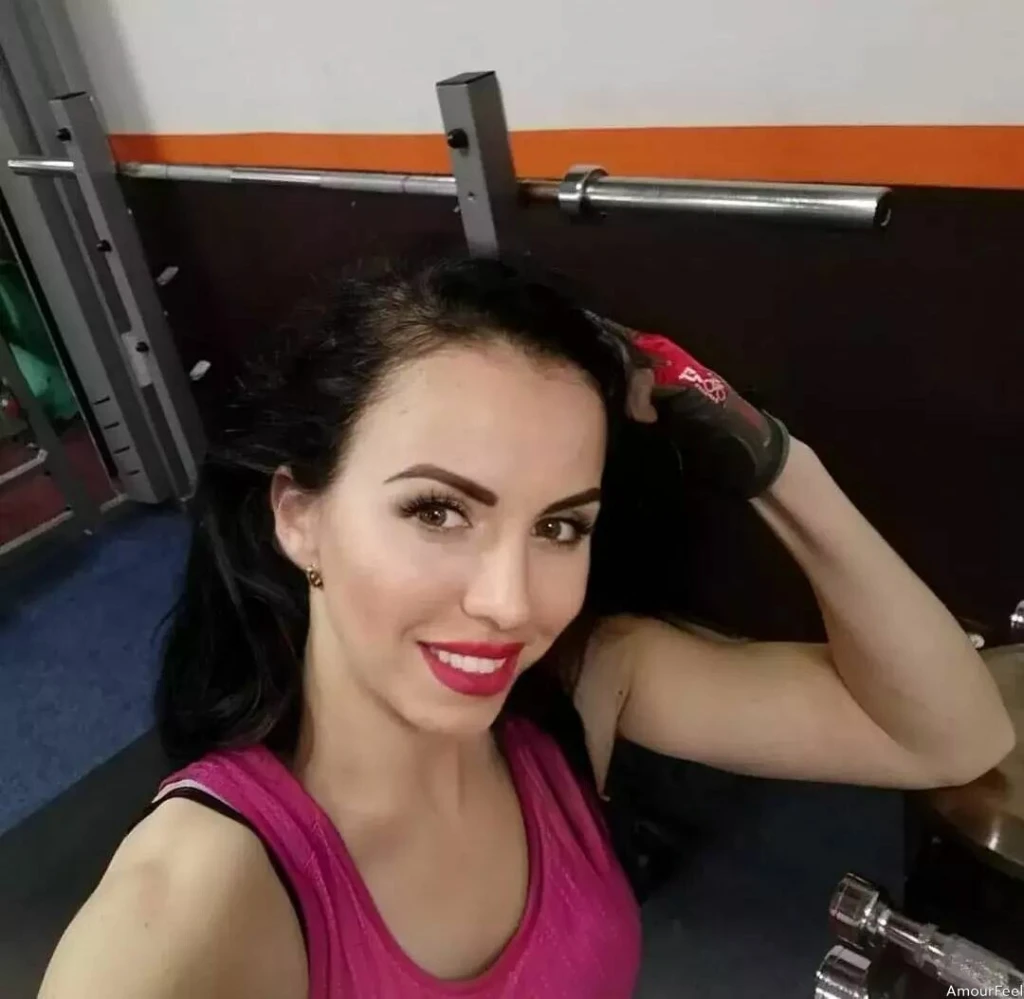 Valentina Profile image 1