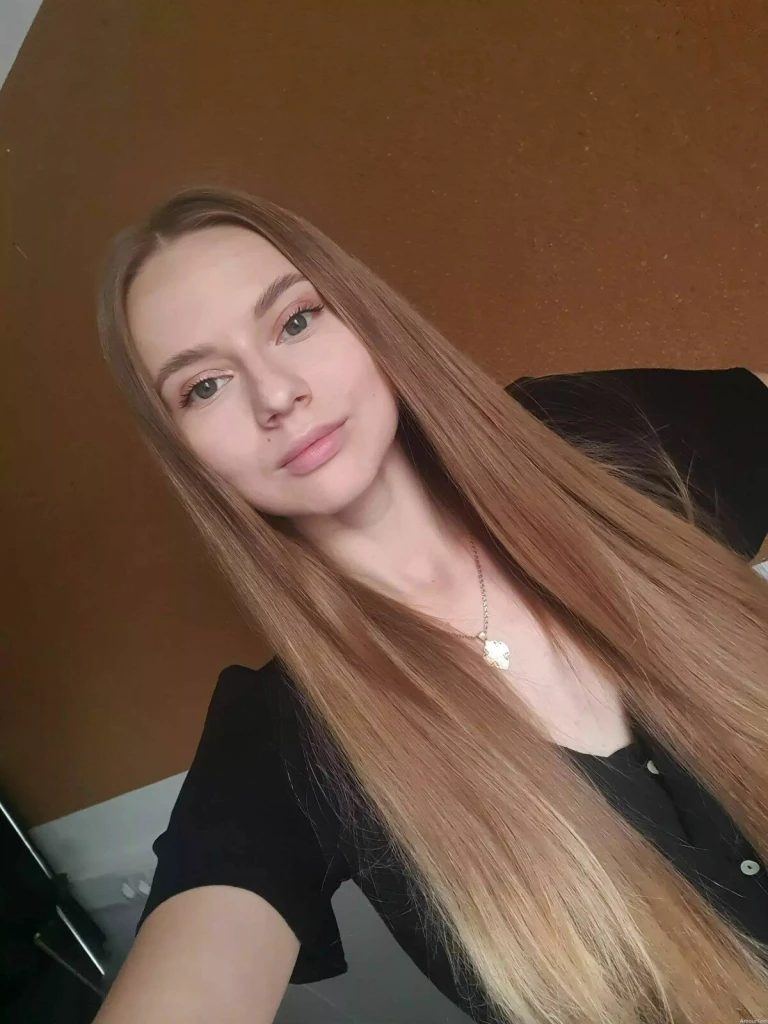 Oleksandra Profile image 3