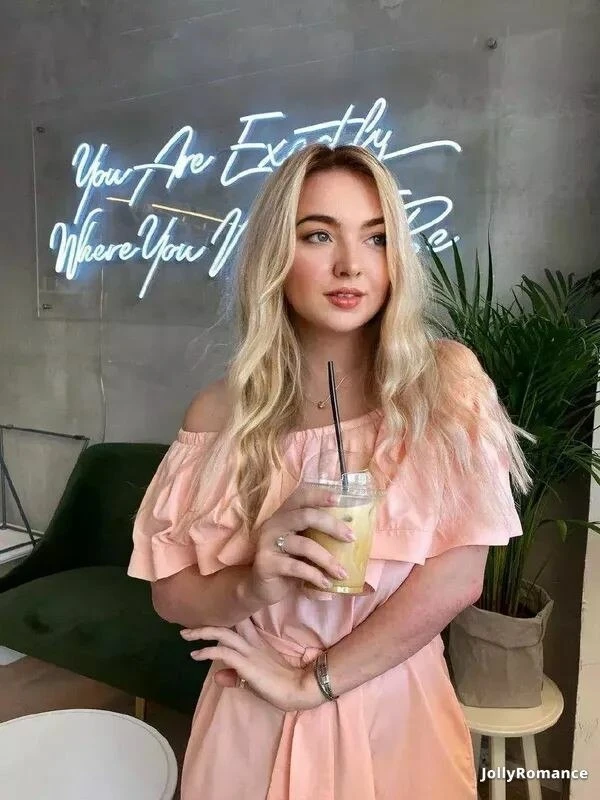 Yelizaveta Profile image 3