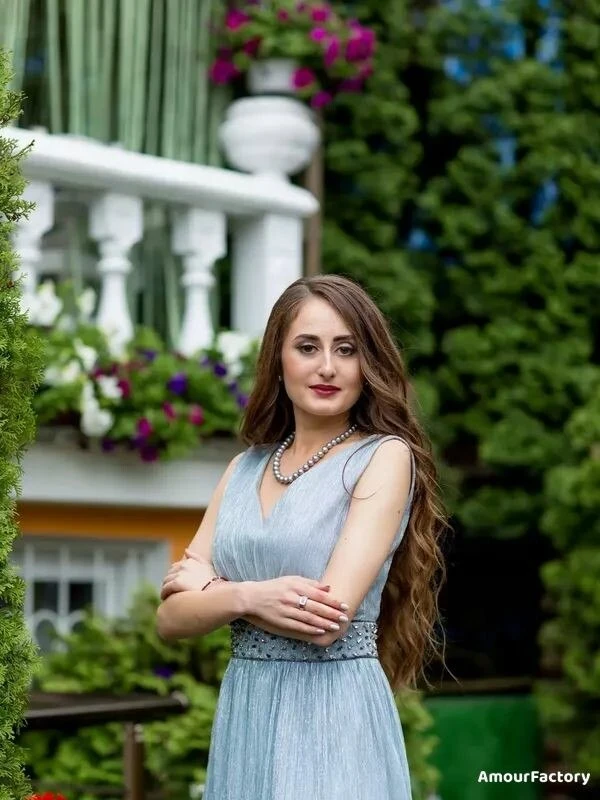 Anna Profile image 2